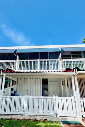 Exterior - Sol Dorado Hoy: Villa in resort community. Walk to beach, pool, golf & dining. (Dorado)