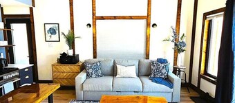 King bed, luxury glam Nordic Spa access Chalet