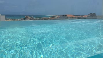 Piscina externa