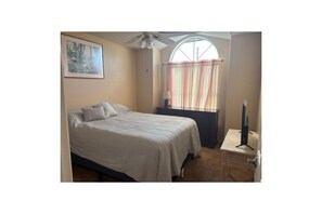 Room - Welcoming to Paradise in Sebastian FL (Sebastian)
