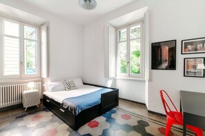 Room - Charm in the Heart of Como (Cedro Apartment) (Como)