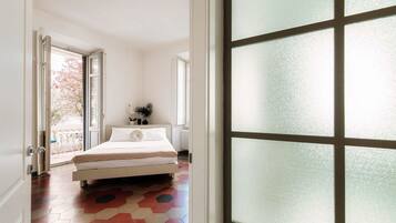 3 bedrooms, iron/ironing board
