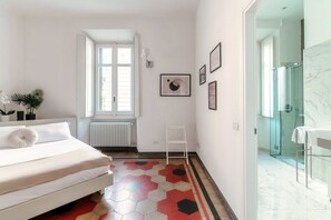 Room - Charm in the Heart of Como (Cedro Apartment) (Como)