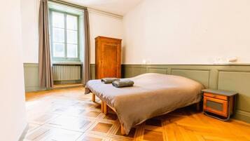 Draps fournis, accès pour personnes à mobilité réduite