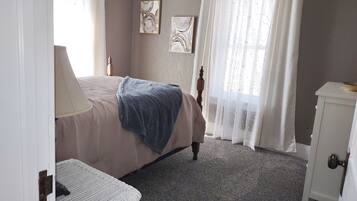 4 chambres, fer et planche à repasser, Wi-Fi, draps fournis
