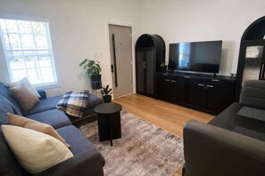 TV, offices - The Revival - A Civil Rights Trail Retreat (Montgomery)
