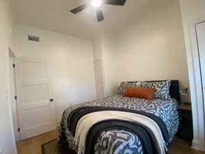 Desk, iron/ironing board, WiFi, bed sheets - The Revival - A Civil Rights Trail Retreat (Montgomery)