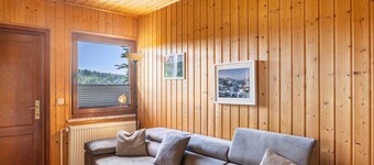 Apartment 'Rennsteig Blick' with Mountain View, Private Terrace and Wi-Fi