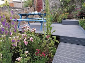 Apartment, 1 Bedroom, Accessible, Fireplace | Garden - City Central Garden Flat (Plymouth)