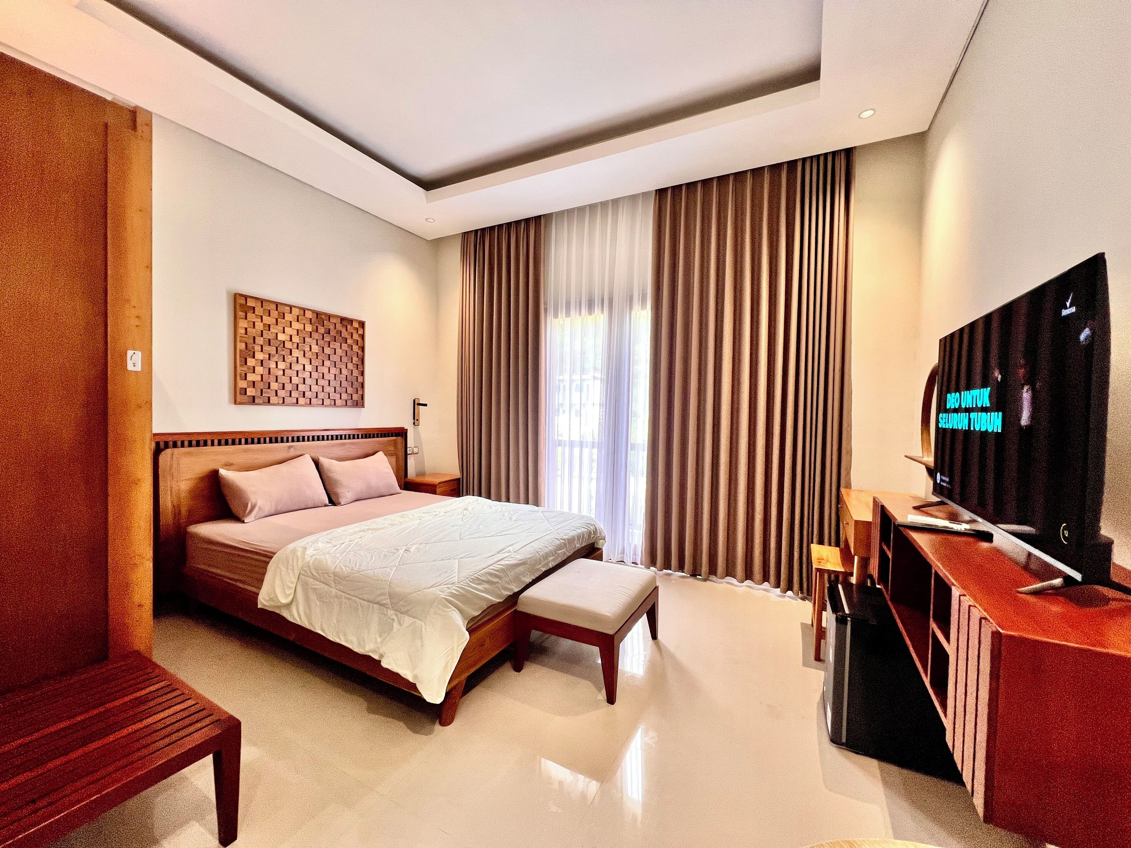 Chambre Double Deluxe, balcon, vue piscine | Rideaux occultants, chambres insonorisées, Wi-Fi gratuit