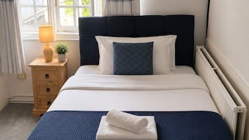 Double or Twin Room | Free WiFi