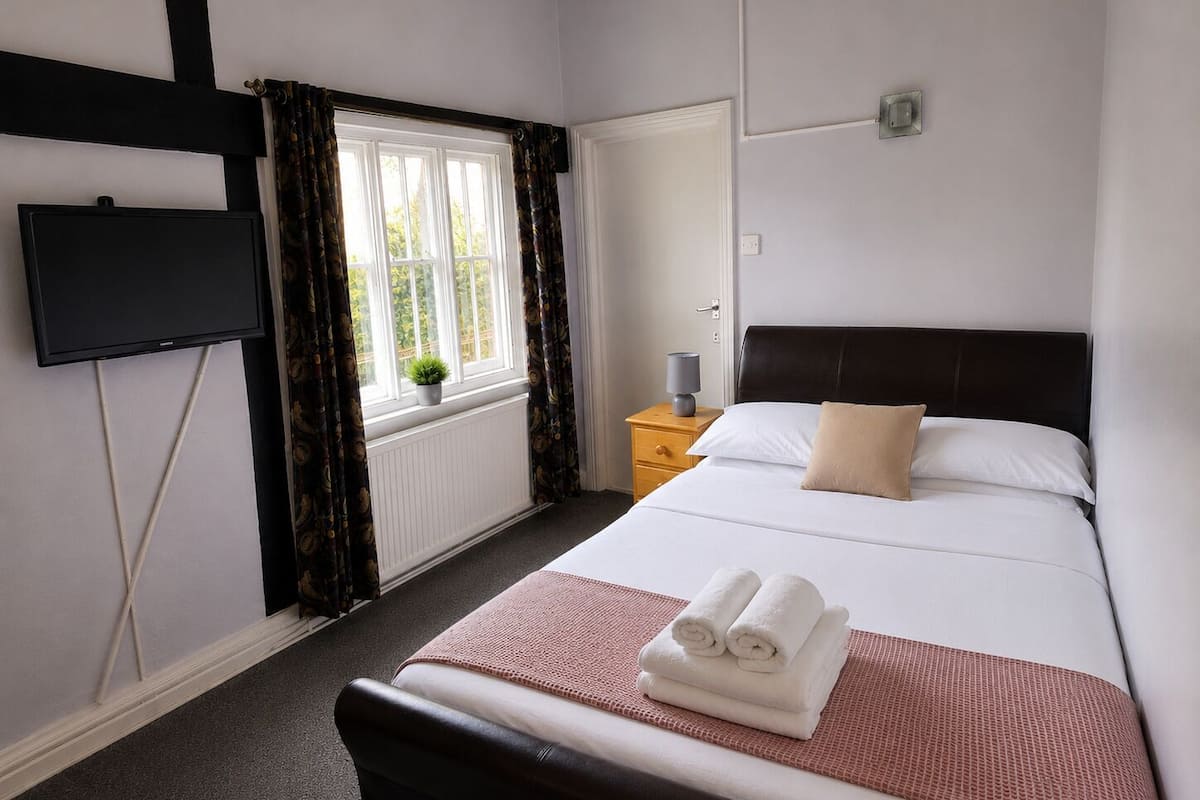 Comfort Double Room, Ensuite (ROOM 7) | WiFi (free)