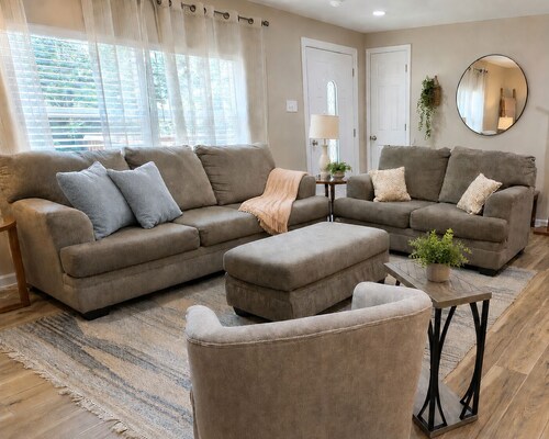 Modern Knoxville Retreat/Clean Calm Comfort Family or Work/ Near UT & Downtown