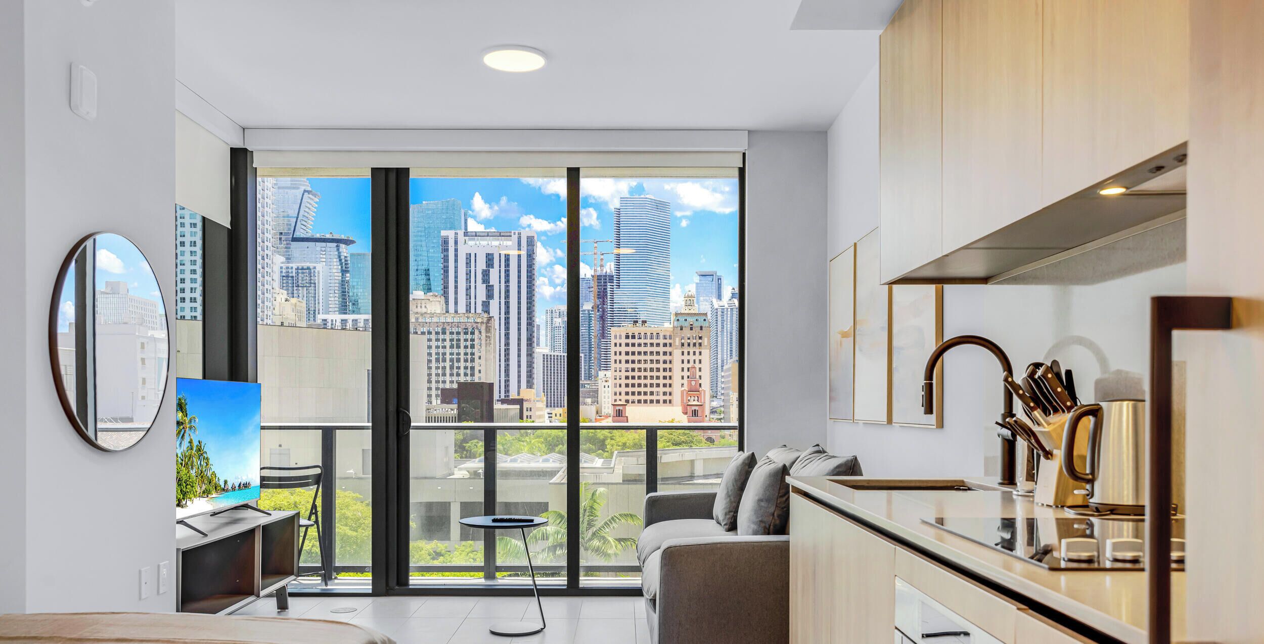 Condo, Balcony, City View