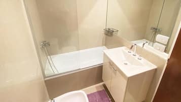 Classic Apartment, Balcony | Bathroom