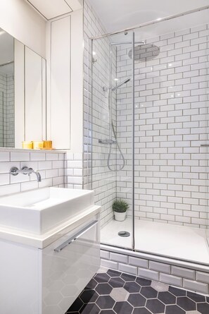 City Apartment, 1 Katil Kelamin (Double) dengan Katil Sofa, Non Smoking, City View | Bilik Mandi