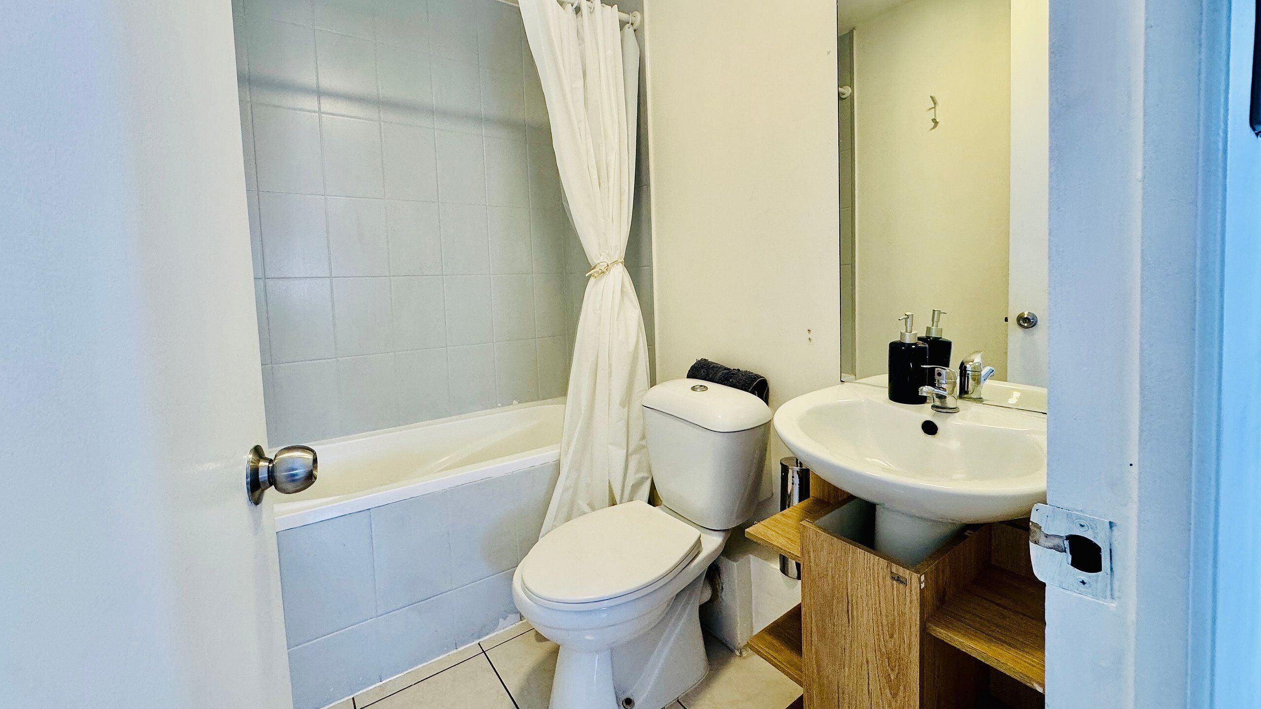 Apartment | Bathroom