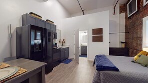 Iron/ironing board, travel crib, WiFi, bed sheets