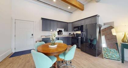 The Vogue 1-Bedroom Apartment