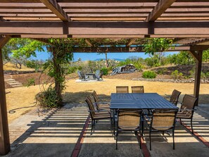 Outdoor dining - 10-Acre Fallbrook Retreat w/ Mountain Views (Fallbrook)
