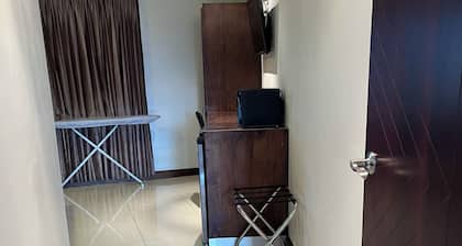 Paria Suites Hotel and Conference Center