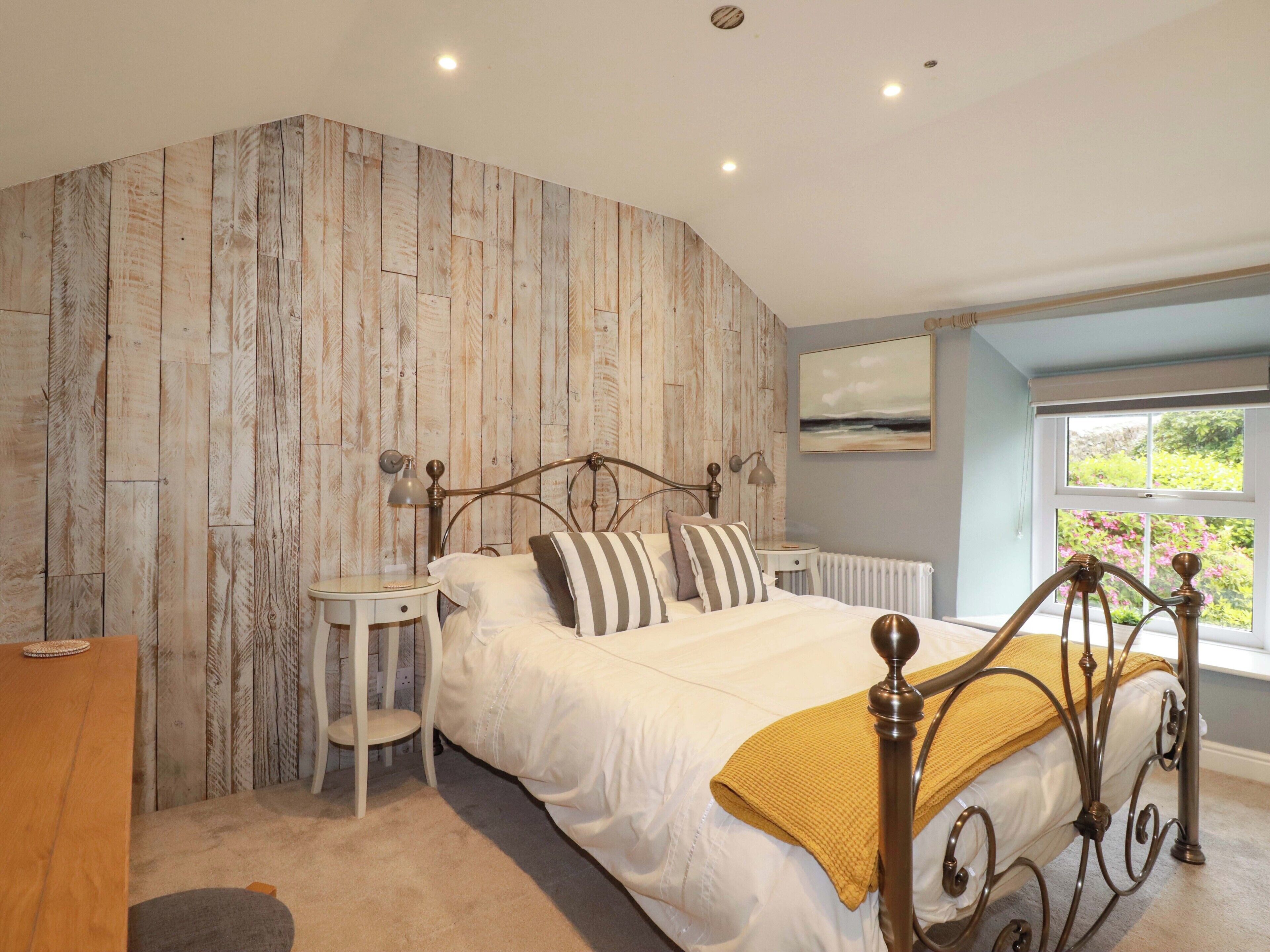 5 bedrooms, free WiFi, individually decorated, individually furnished