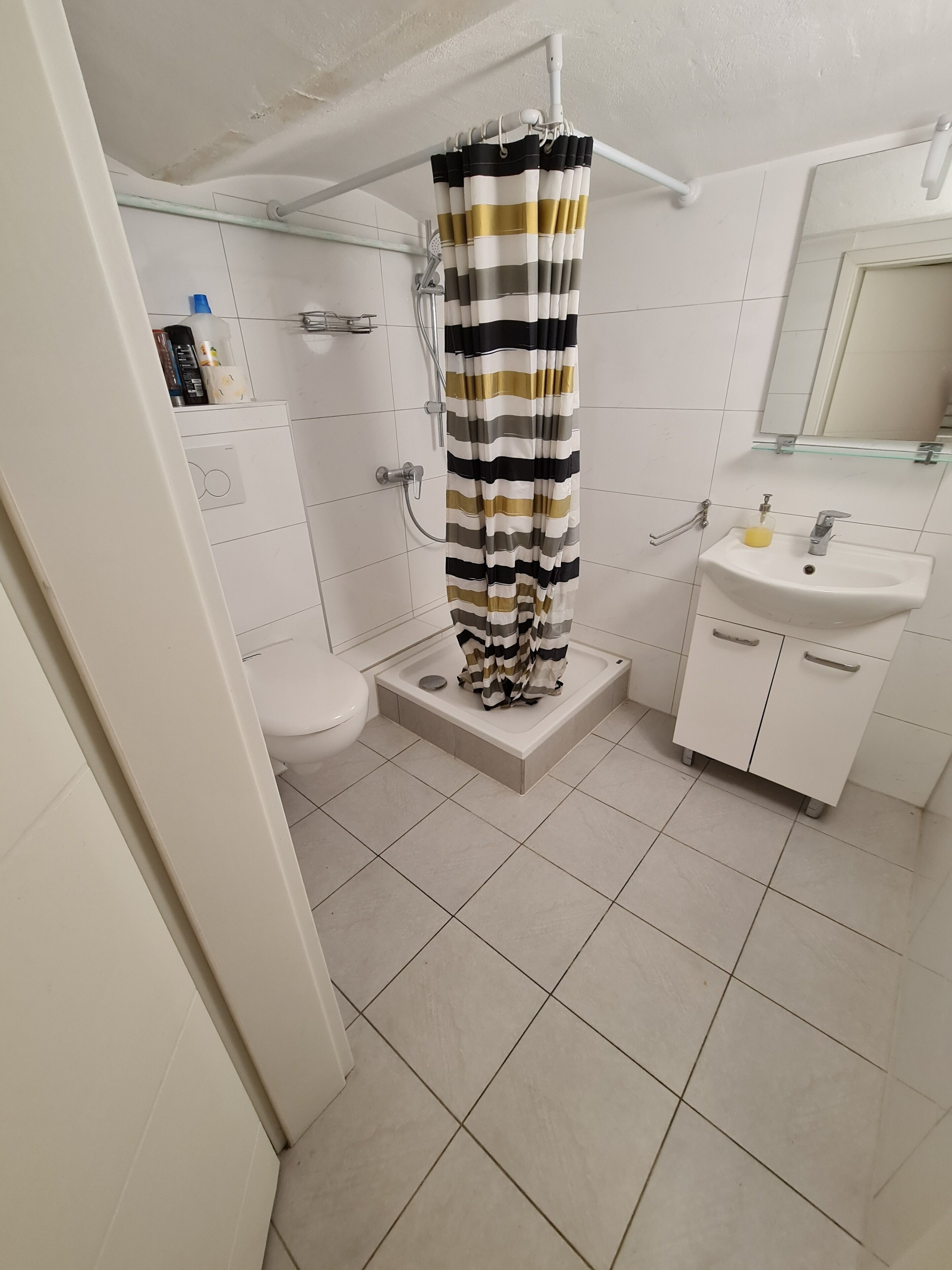 Towels, toilet paper