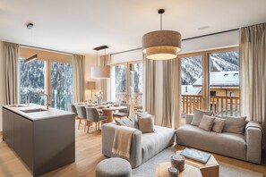 Appartement, balkon | Woonruimte
