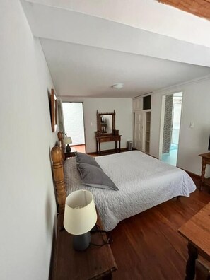 Habitación doble | Tabla de planchar con plancha y wifi gratis