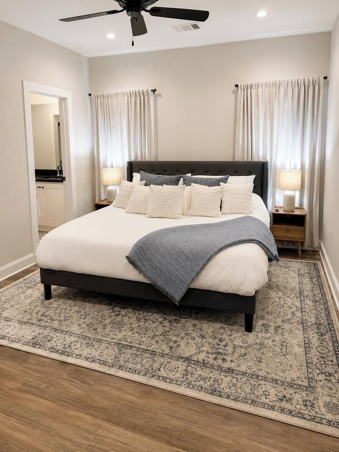 Iron/ironing board, internet, bed sheets
