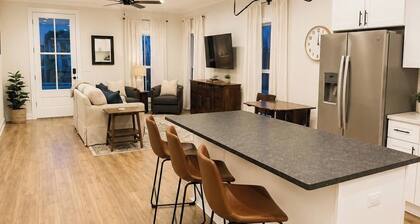 The Huddle, 3BR Cottage by Velvet Ditch Villas