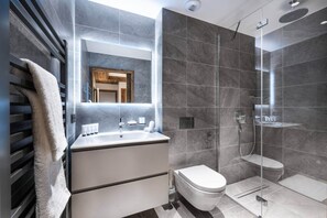 Apartment, Balcony, Valley View | Bathroom - Steamboat by Alpine Resorts (Courchevel)
