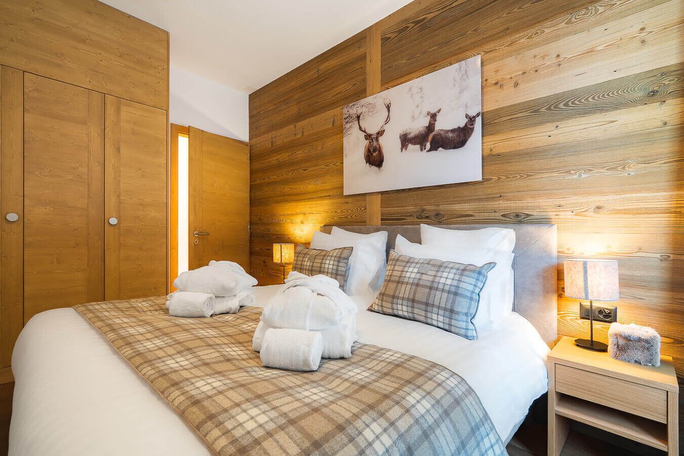 Apartment, Balcony, Valley View | In-room safe, free WiFi