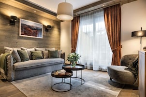 Alpine : Apartment 103 | Vardagsrum
