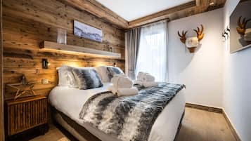 Apartemen, 4 kamar tidur, balkon | Brankas dan Wi-Fi gratis