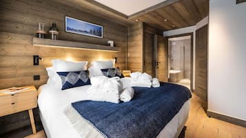 Appartamento, 4 camere da letto, balcone | Una cassaforte in camera, Wi-Fi gratuito