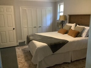 1 室のベッドルーム、WiFi