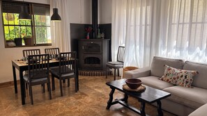 Living area - Vrbo Property (Alfacar)