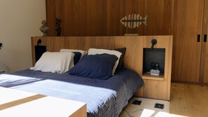 Room - Vrbo Property (Saint-Malo)
