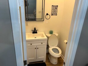 Handtücher, Toilettenpapier