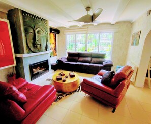 Smart TV - Garden Villa (Altea)
