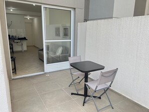 Apartemen | Tempat makan outdoor