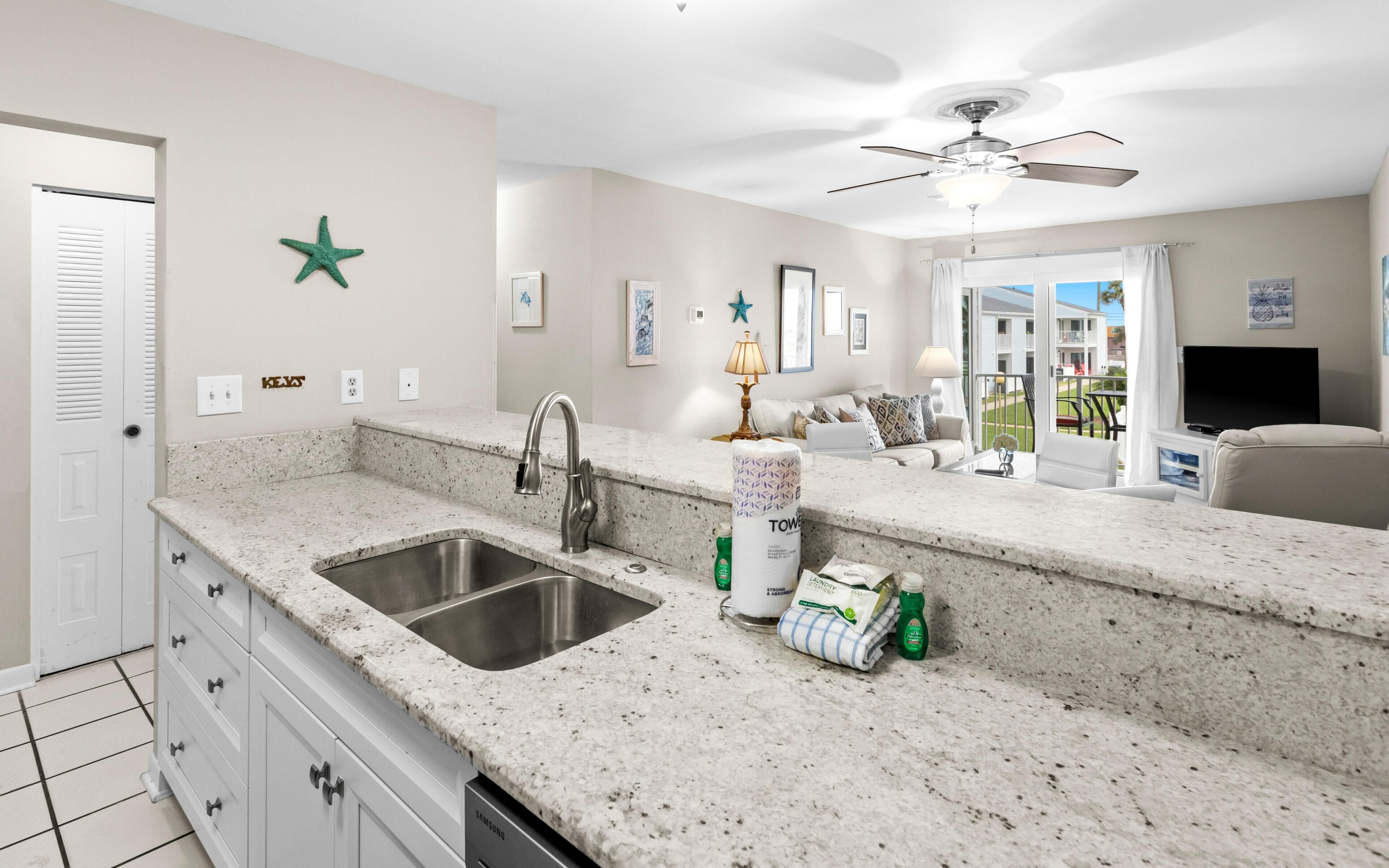 Condo, 1 Queen Bed with Sofa bed (Tradewinds Condominium #25) | Interior