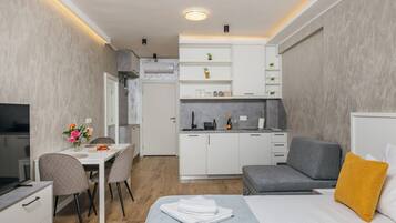 Classic-Studio, Balkon | Eigene Küche
