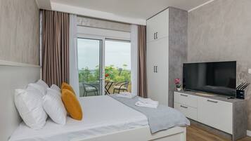 Classic Studio, Balcony, Sea View | Blackout drapes, iron/ironing board, free WiFi, bed sheets