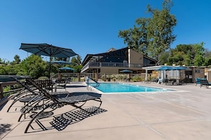 Beheizter Pool
