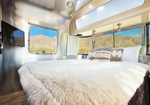 Iron/ironing board, Internet, bed sheets - Luxury Mountain Villa • River & Trail Access (Glenwood Springs)