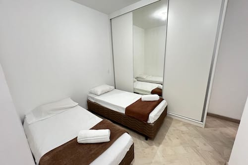 Apartamento | Ferros/tábuas de passar roupa, Wi-Fi de cortesia