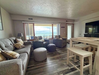 #22 ELK RAPIDS BEACH CONDOMINIUM