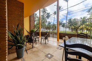 Chalet | Outdoor dining - Casa Rustica 4qt beira mar e piscina 156 (Paripueira)